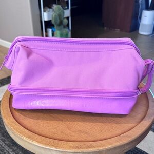 Beis dopp bag in discontinued color
